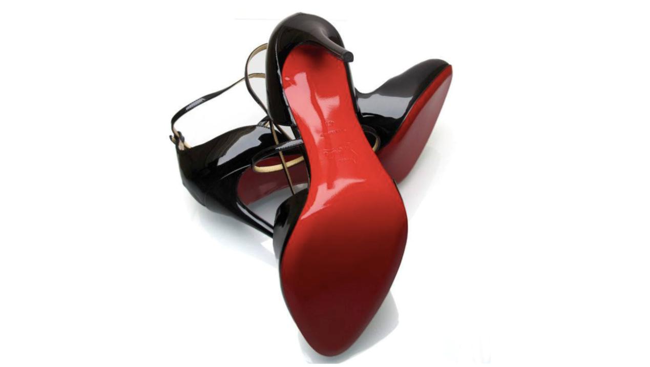 　　The Secret Behind the Red Soles of Christian Louboutin